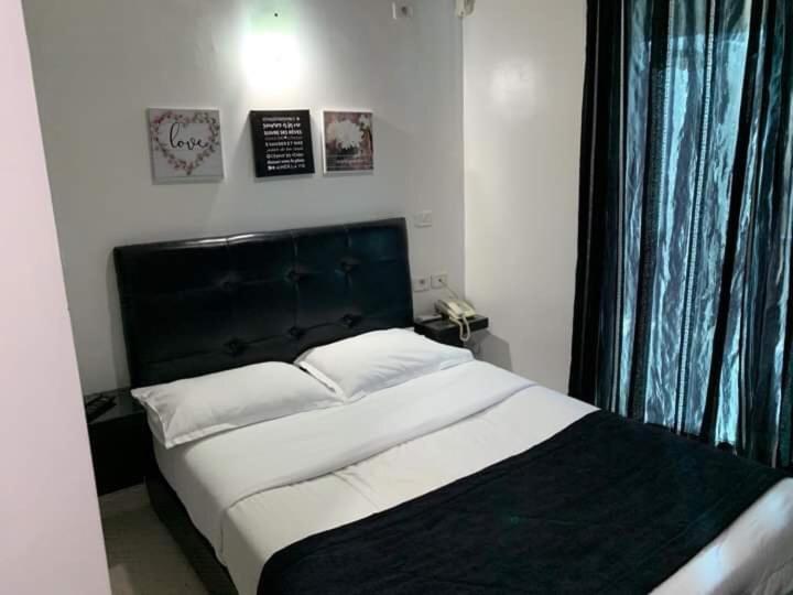Hotel Le Calife Tunis Bagian luar foto